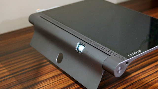 lenovo-yoga-tab-3-pro-10-projector